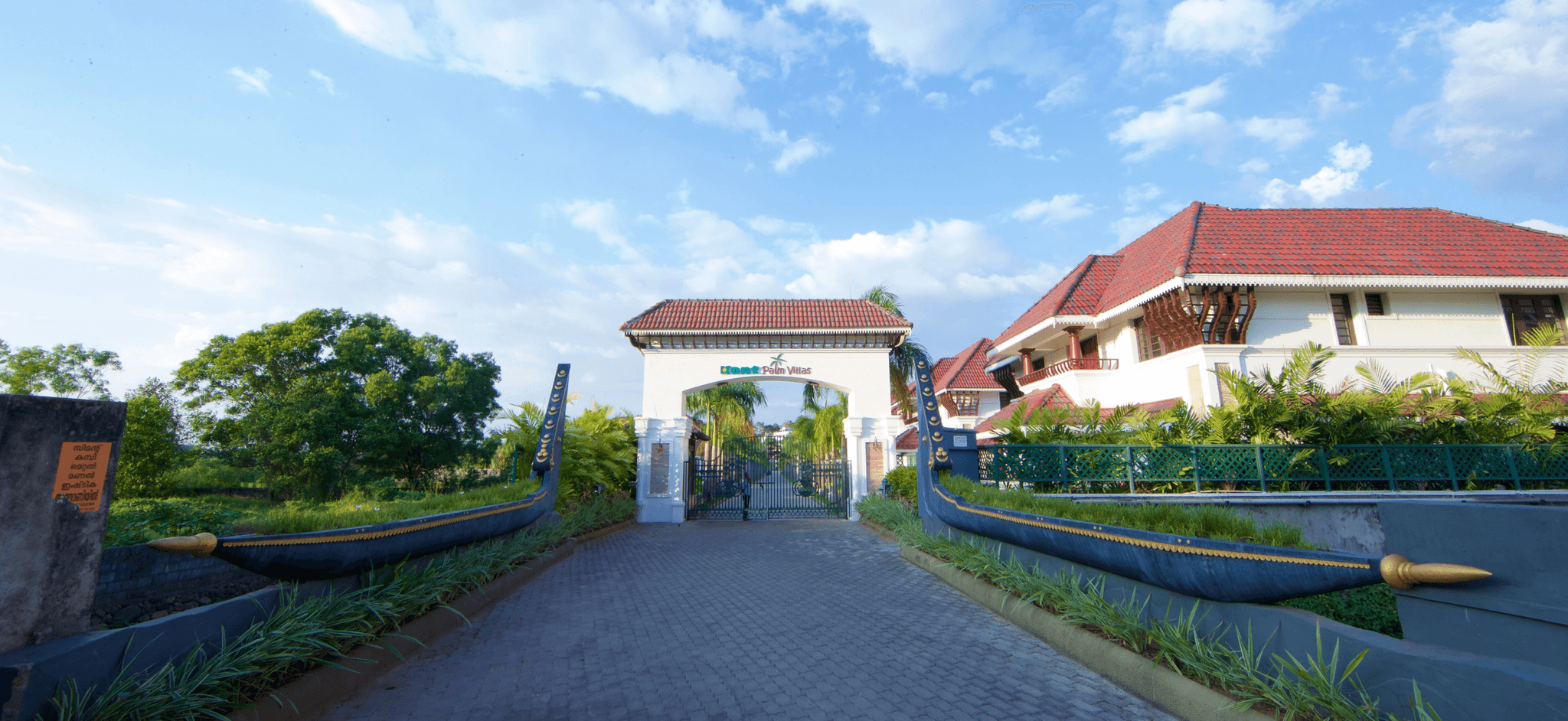 Kent Nalukettu Palm Villas